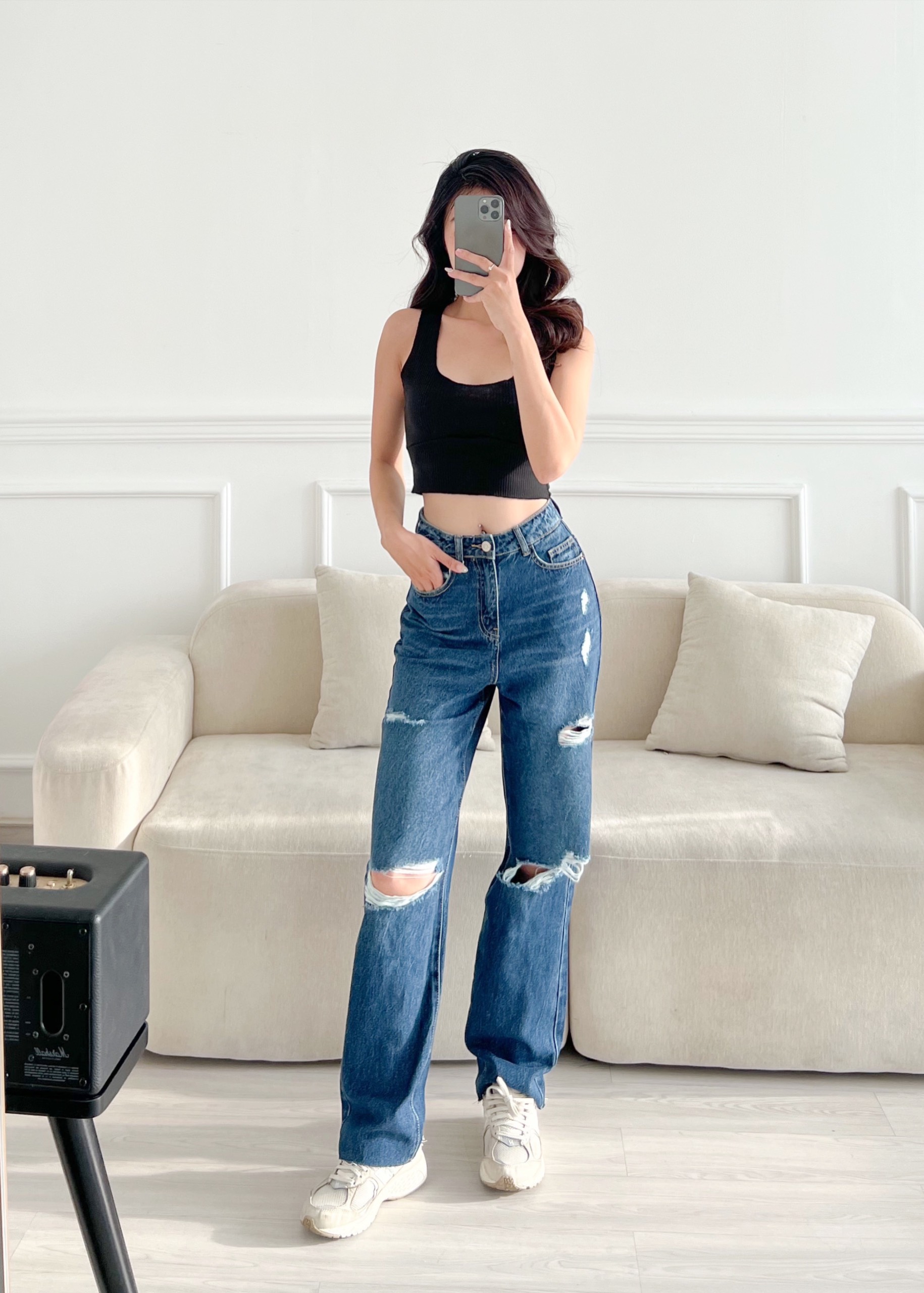 Quần jeans nữ suông đứng rách gối HQJeans mẫu mới nhất