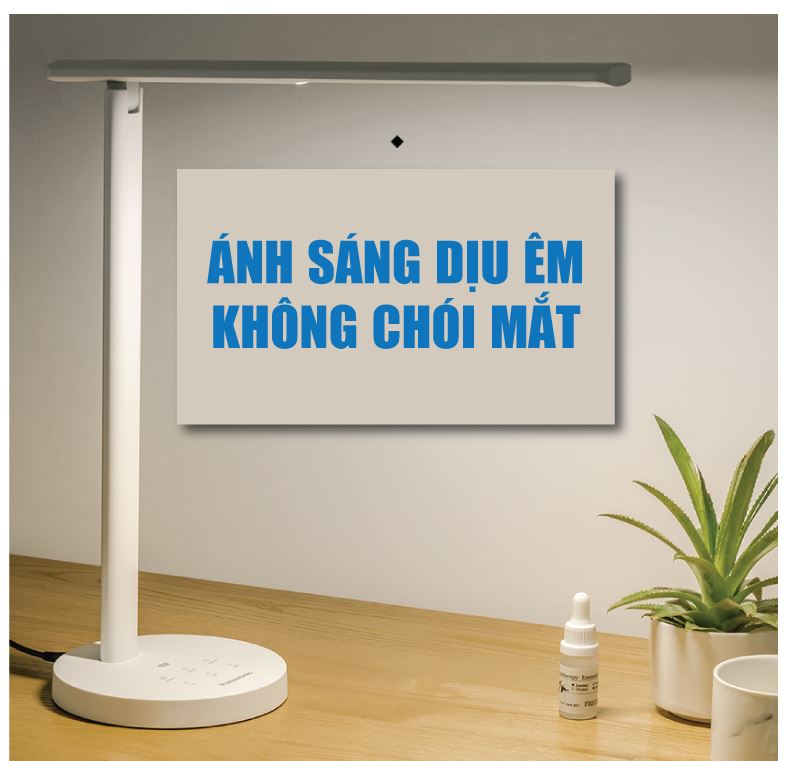 Đèn bàn panasonic trắng 7.5W LT042119 - Chính hãng