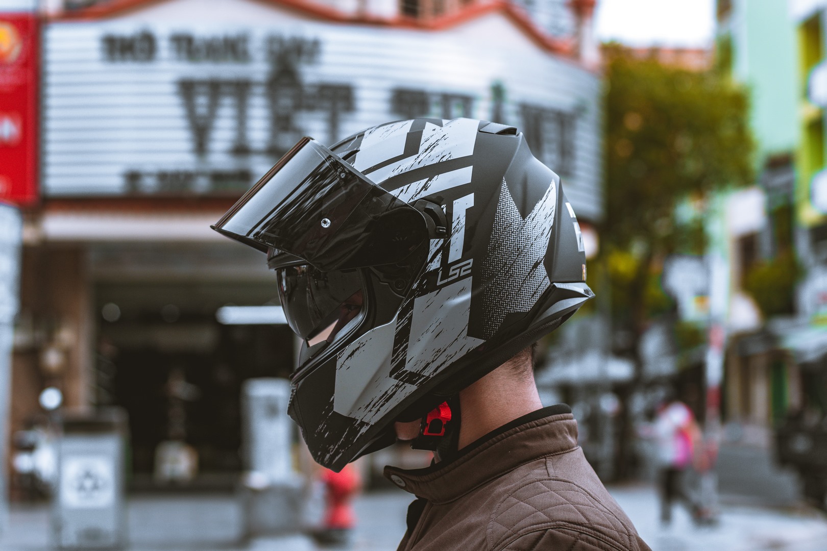 Mũ Bảo Hiểm Fullface Hai Kính LS2 FF320 Stream EVO