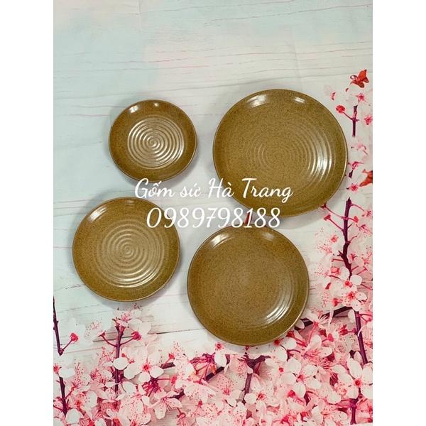 Đĩa tròn men đen lòng nâu gốm hạt tiêu gốm sứ Bát Tràng cao cấp không chì các size đường kính từ 22 đến 30cm