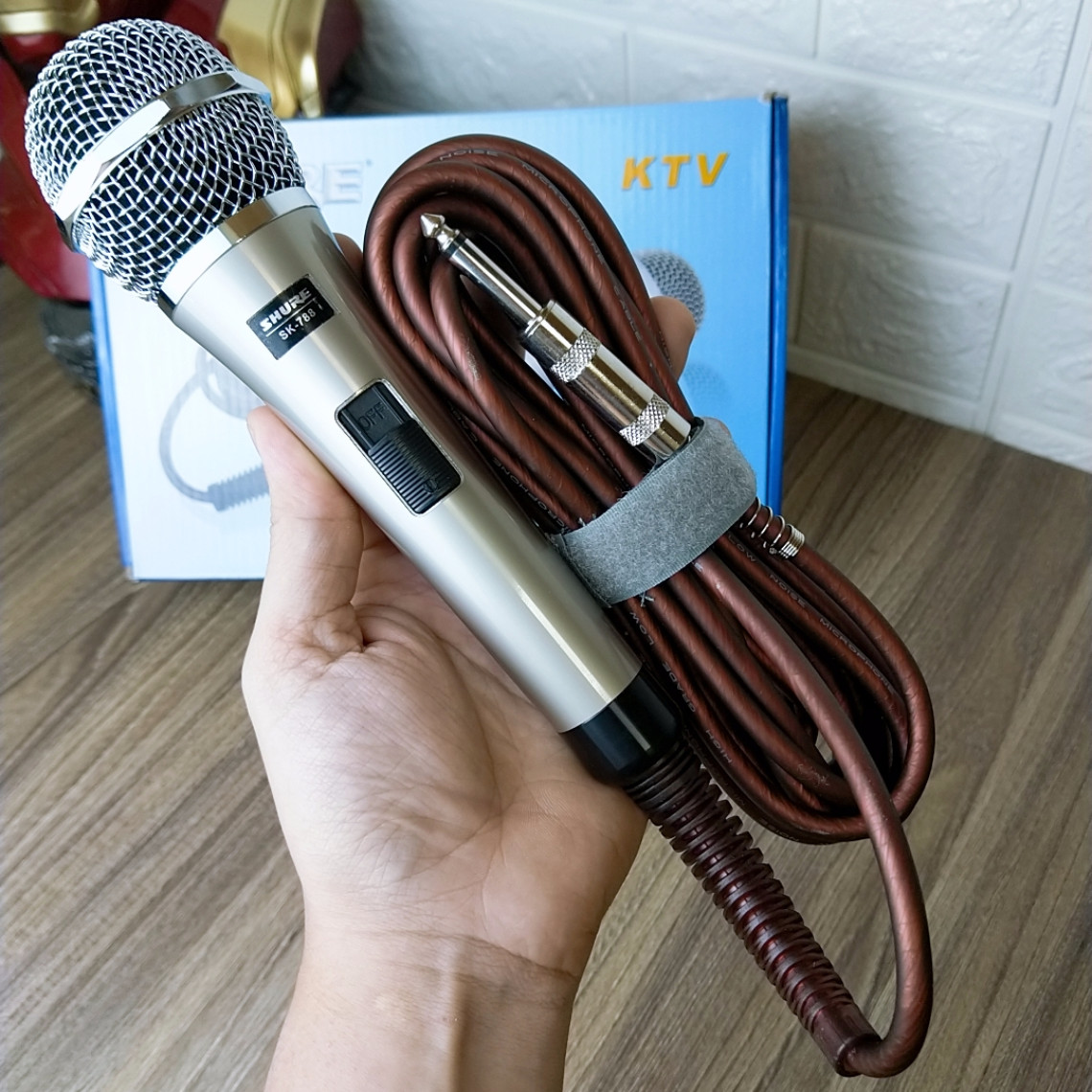 Micro Shure SK788 Có Dây - Hàng Nhập Khẩu