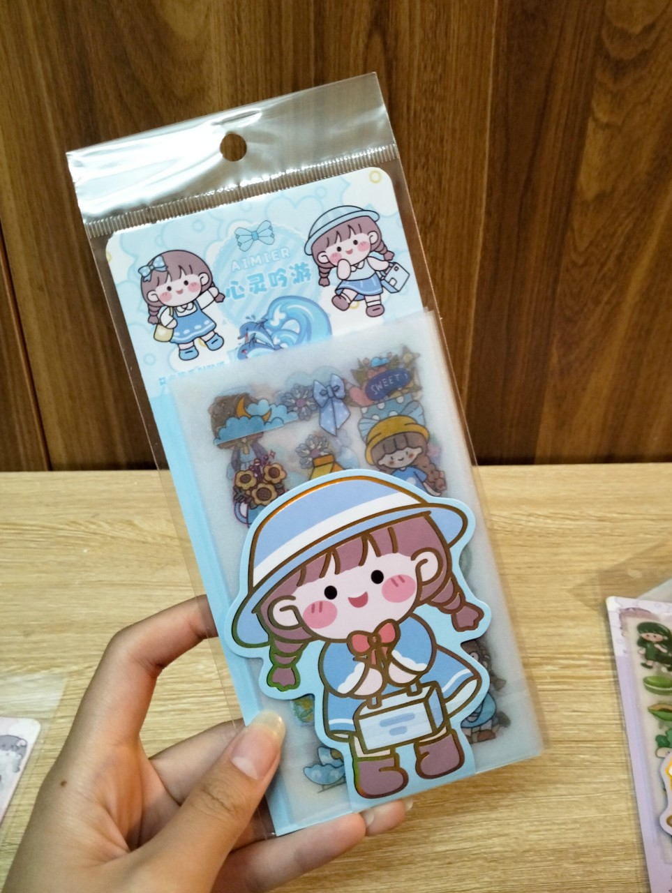 Tập sticker cô bé đáng yêu, rõ nét dùng để trang trí sổ tay, bàn học, sách vở