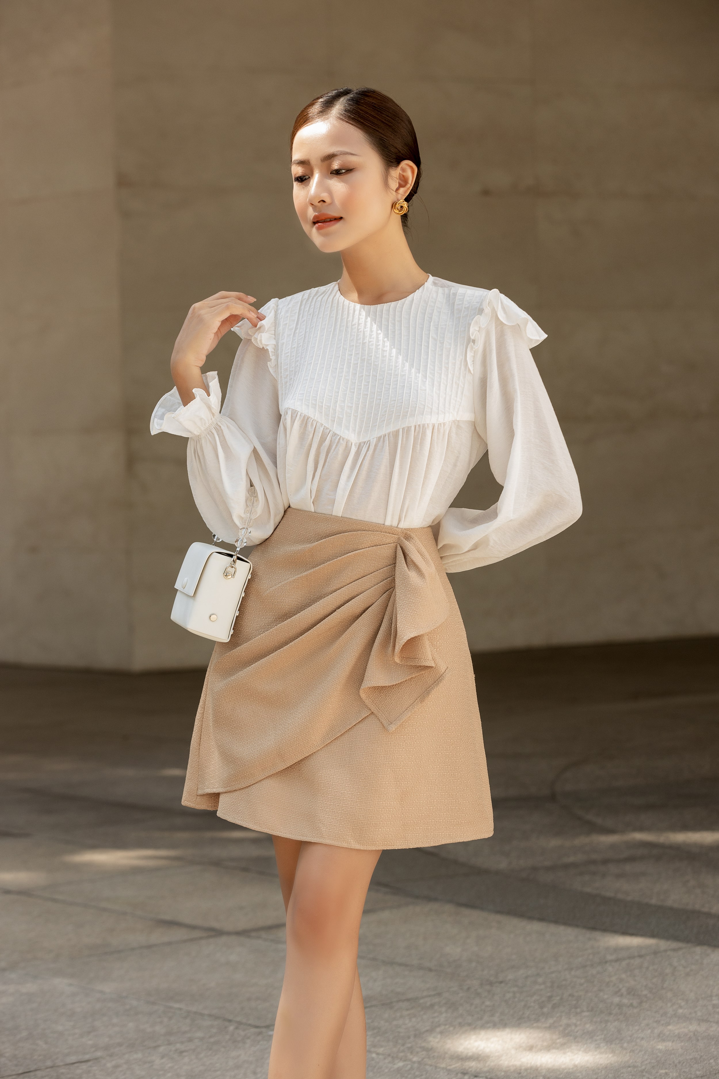 OLV - Chân váy Plicated Tie Skirt in Beige