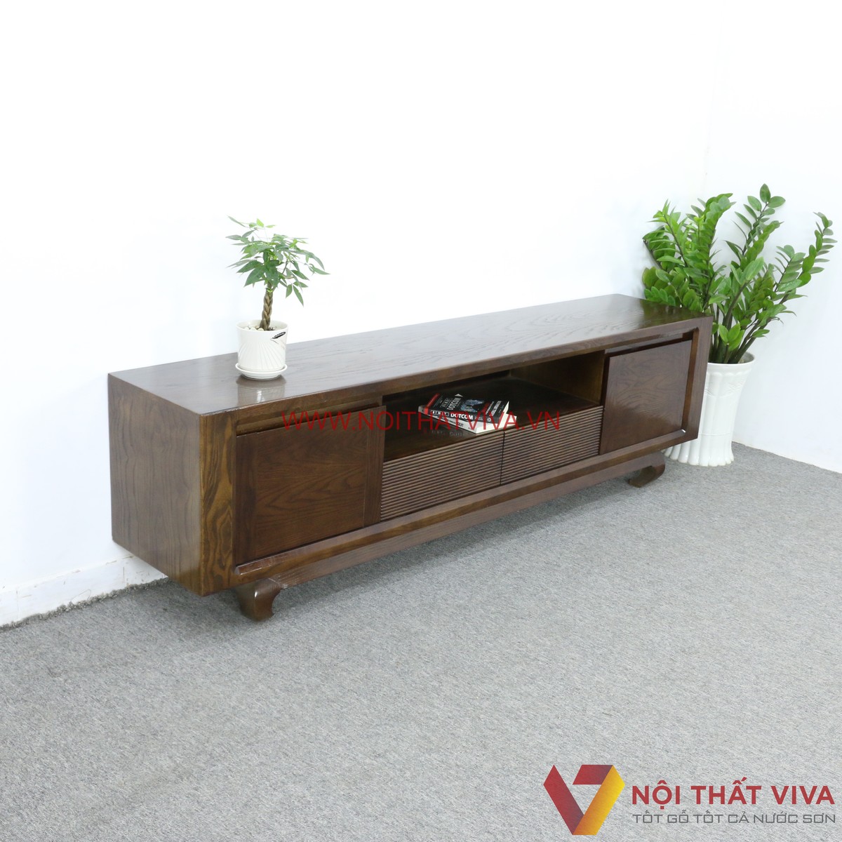 Kệ Tivi Gỗ Sồi Nga Màu Óc Chó Chân Xoắn Mẫu Mới Đẹp