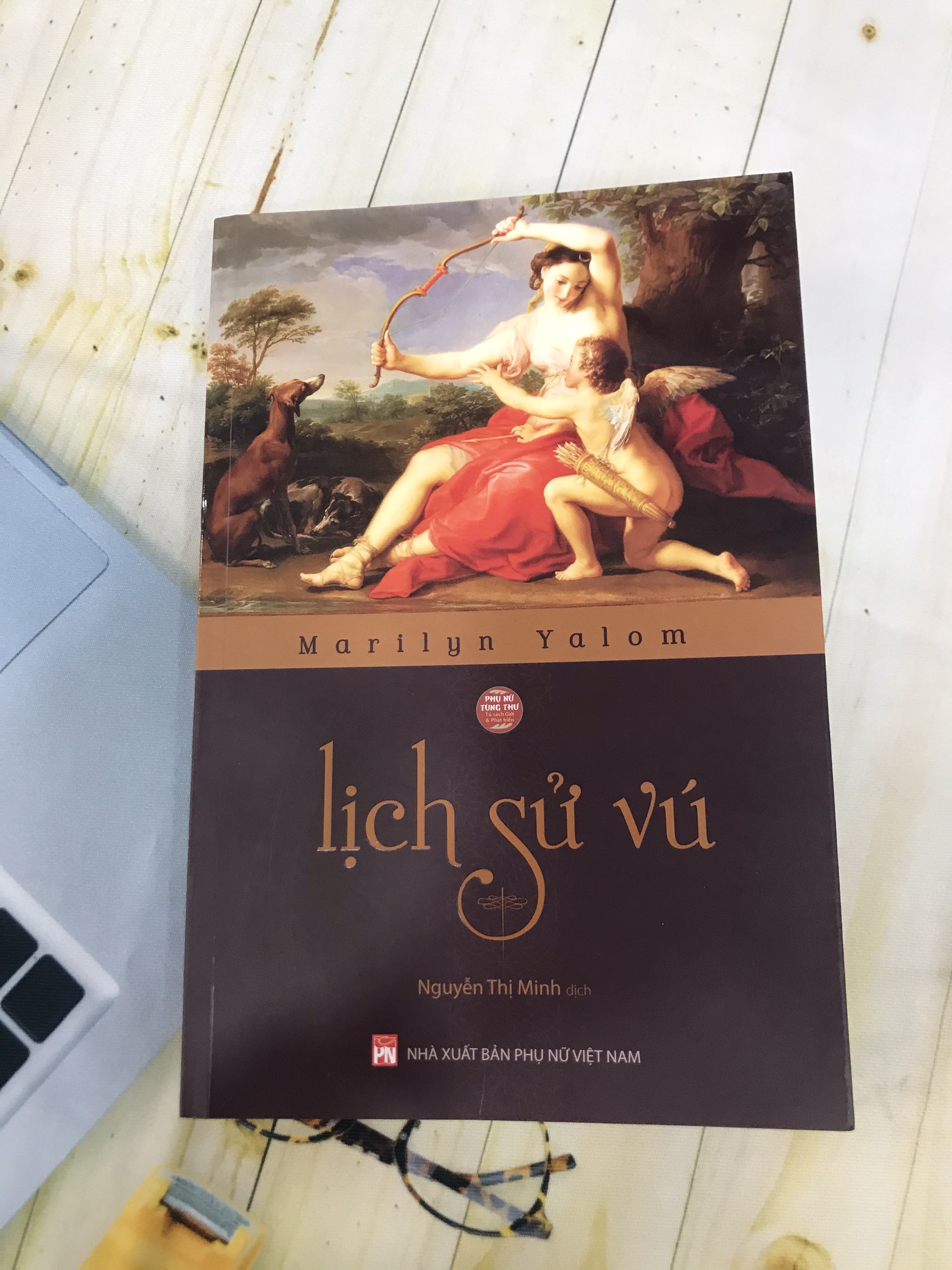 Lịch Sử Vú 