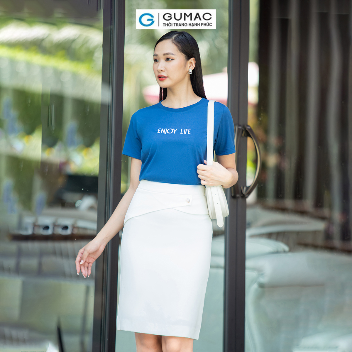 Áo thun nữ cotton tay ngắn cổ tròn thêu chữ trẻ trung năng động thời trang GUMAC ATD07061