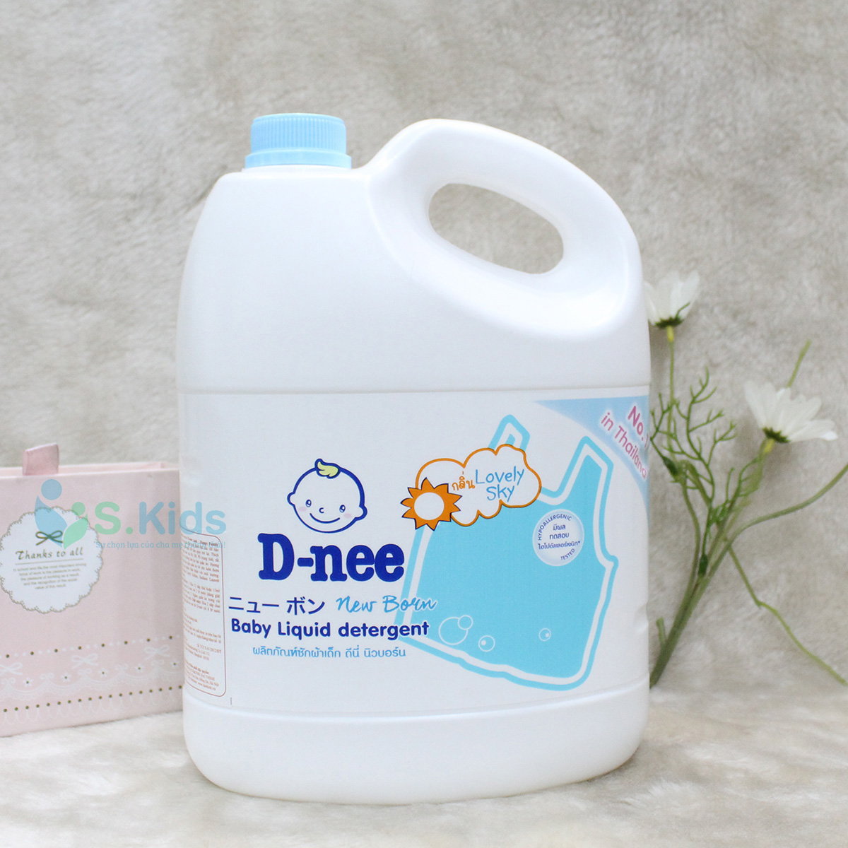 Nước giặt  D-nee xanh thơm lâu can 3 lít