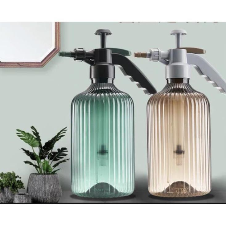 Bình xịt cây,bình tưới hoa ,tưới cây cảnh nhựa nhập khẩu cao cấp 2 lít