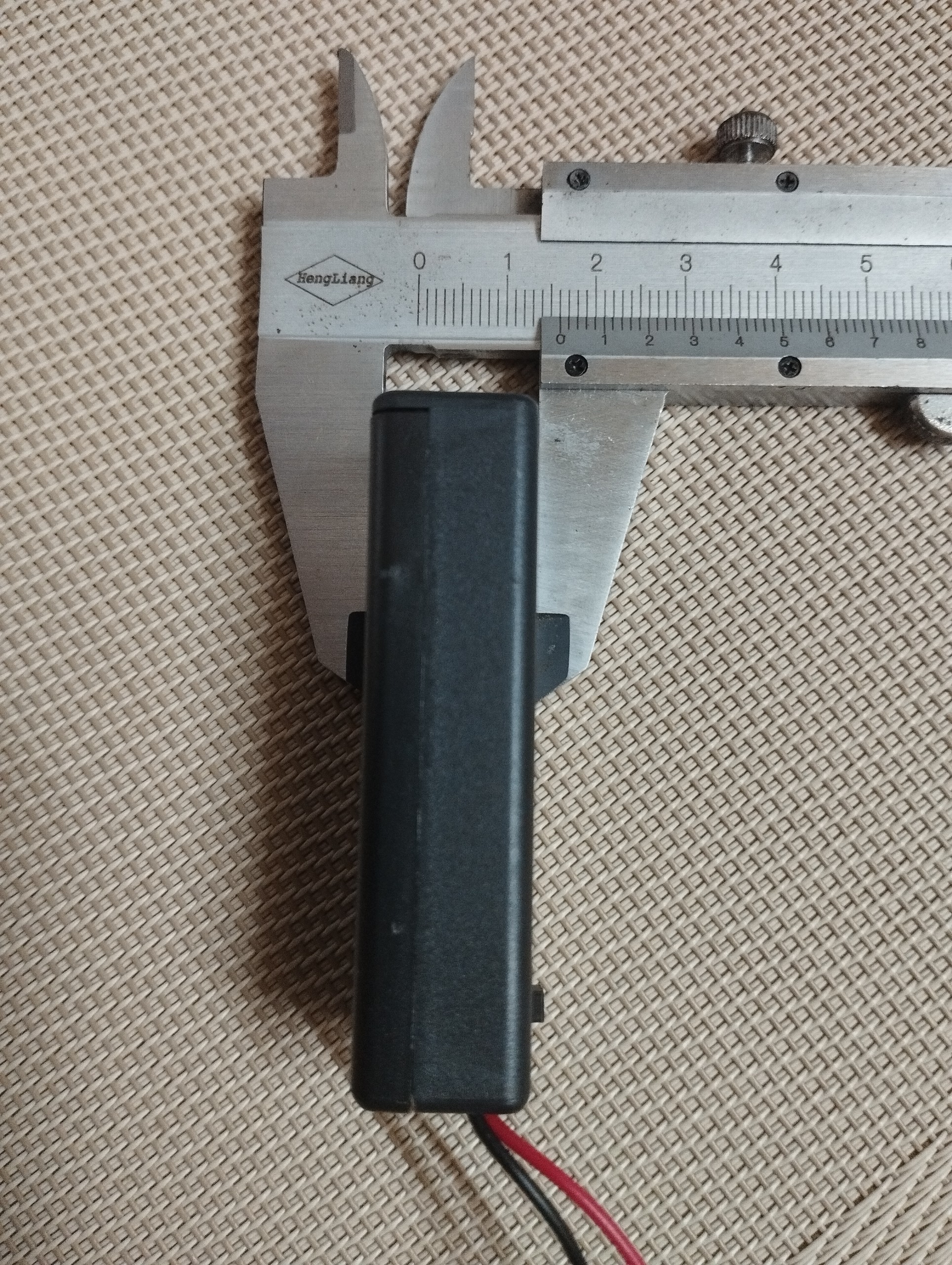 Khay pin AAA có nắp đậy kèm công tắc loại 2 pin để chế tạo