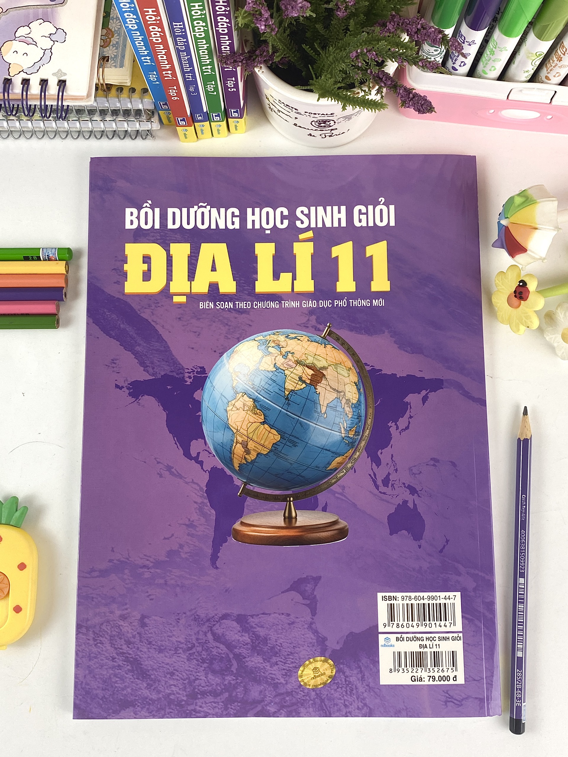 Sách - Bồi Dưỡng Học Sinh Giỏi Địa Lí 11 - Biên soạn theo chương trình GDPT mới - ndbooks