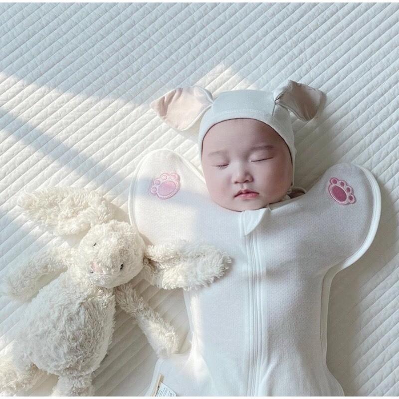 Nhộng Chũn Thông Hơi Tay Gấu Giúp Bé Ngủ Ngon Co Giãn, Mềm Mát, Có Khóa 2 Chiều Thoải Mái Và Tiện Dụng - Màu Hồng