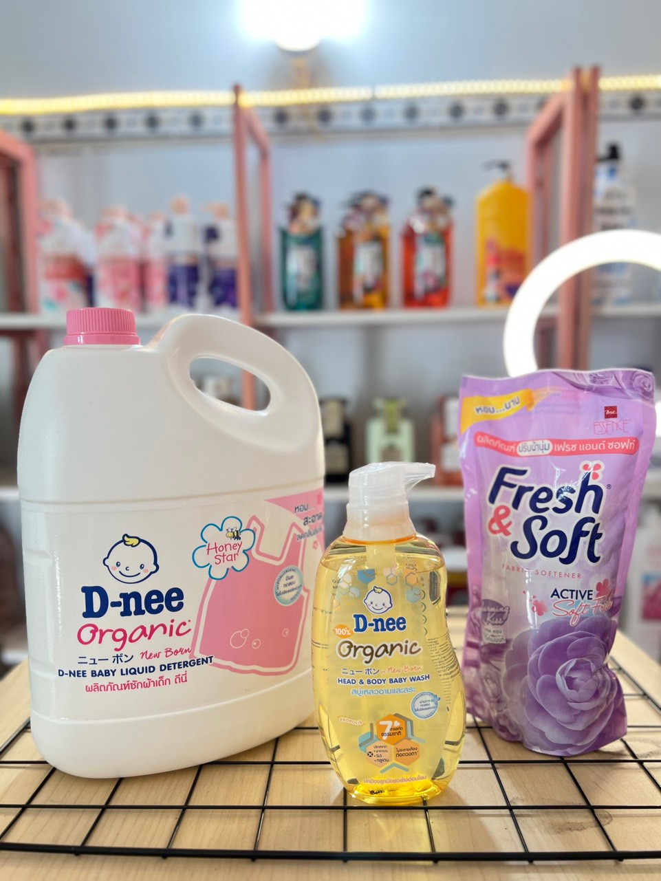 Combo gồm Giặt D-nee-tắm gội Dnee-nước xả Fresh Soft Thái Lan