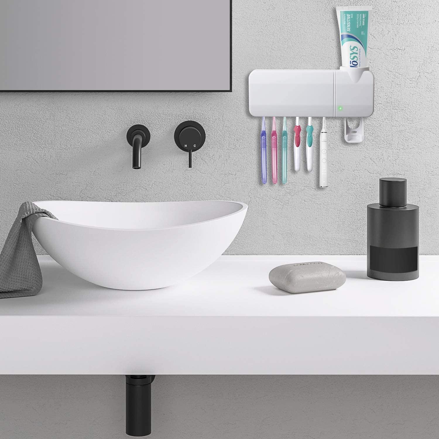 Hộp đựng kem đánh răng + 6 giá đỡ bàn chải đánh răng Treo tường cho phòng tắm gia đình