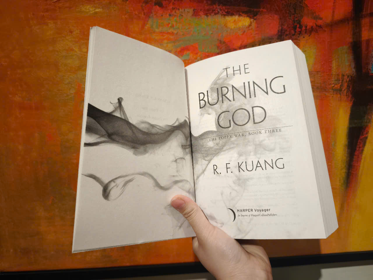 Sách - The Burning God (The Poppy War, 3) by R. F Kuang/Best Science Fiction &amp; Fantasy/Paperback US/Ngoại văn chính hãng