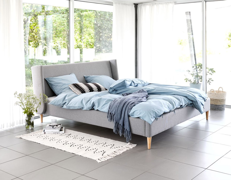 Giường | JYSK Kungshamn | gỗ công nghiệp/vải polyester | xám nhạt | nhiều kích thước