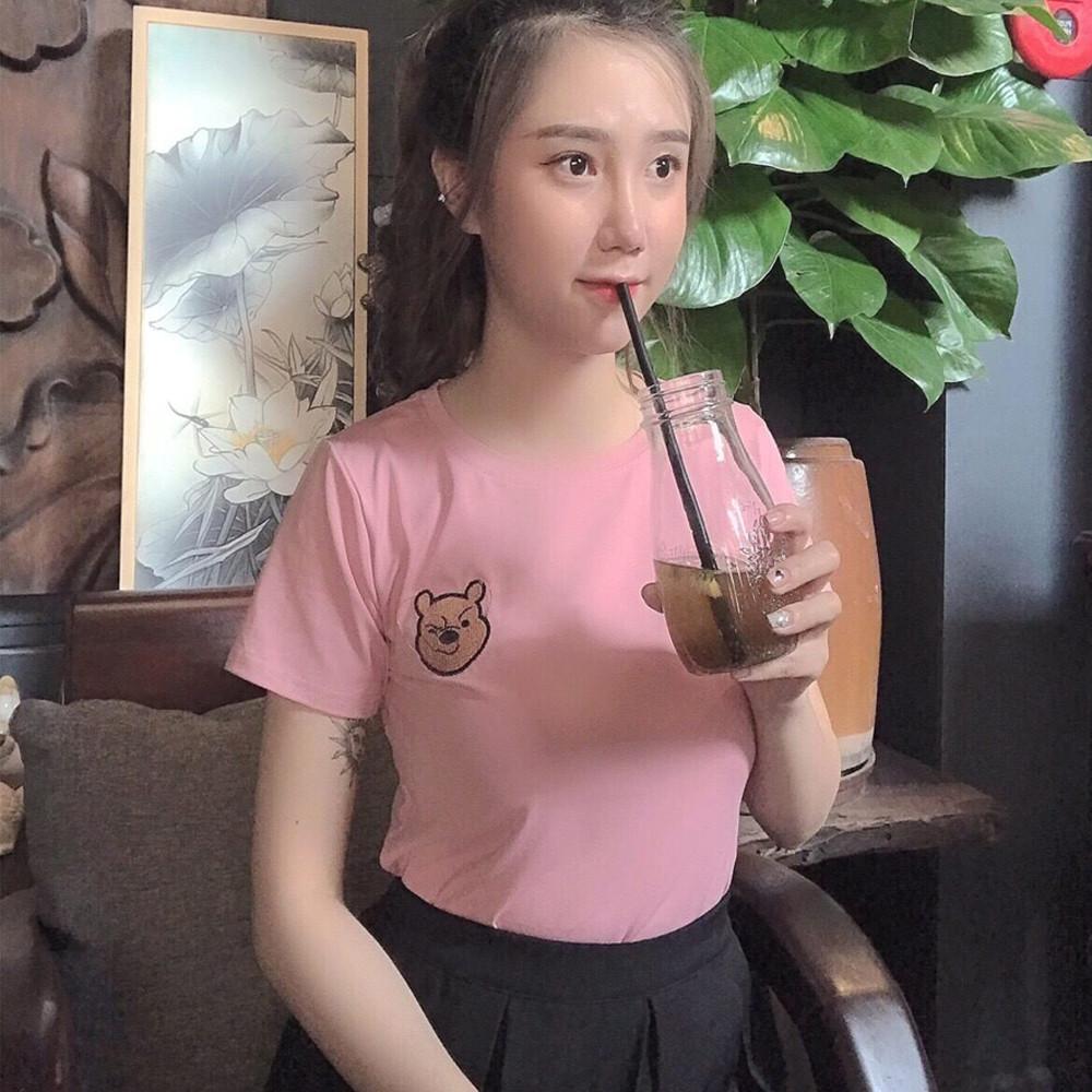 Áo Thun Nữ Cổ Tròn Thêu Hình Gấu