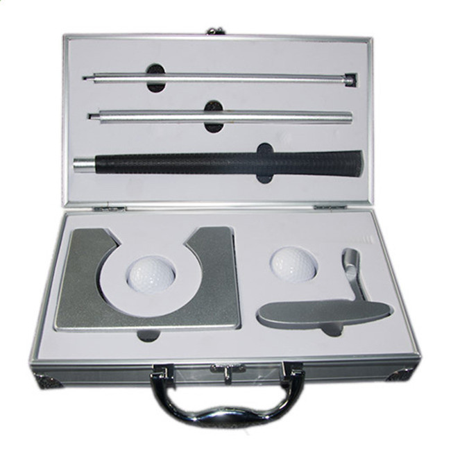 Bộ gậy đánh golf trong nhà