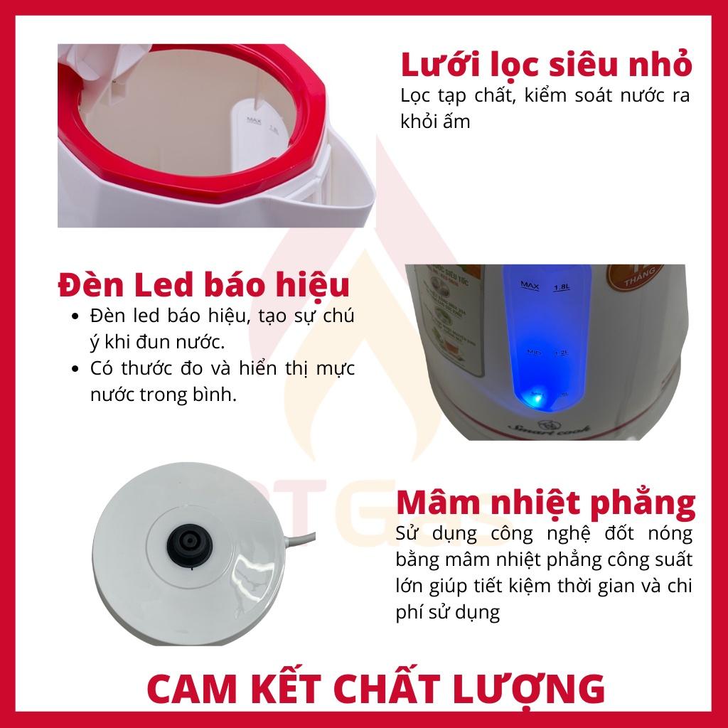 Ấm siêu tốc, bình đun nước siêu nhanh, thân nhựa nguyên sinh an toàn Smartcook KES-0696 - Hàng chính hãng