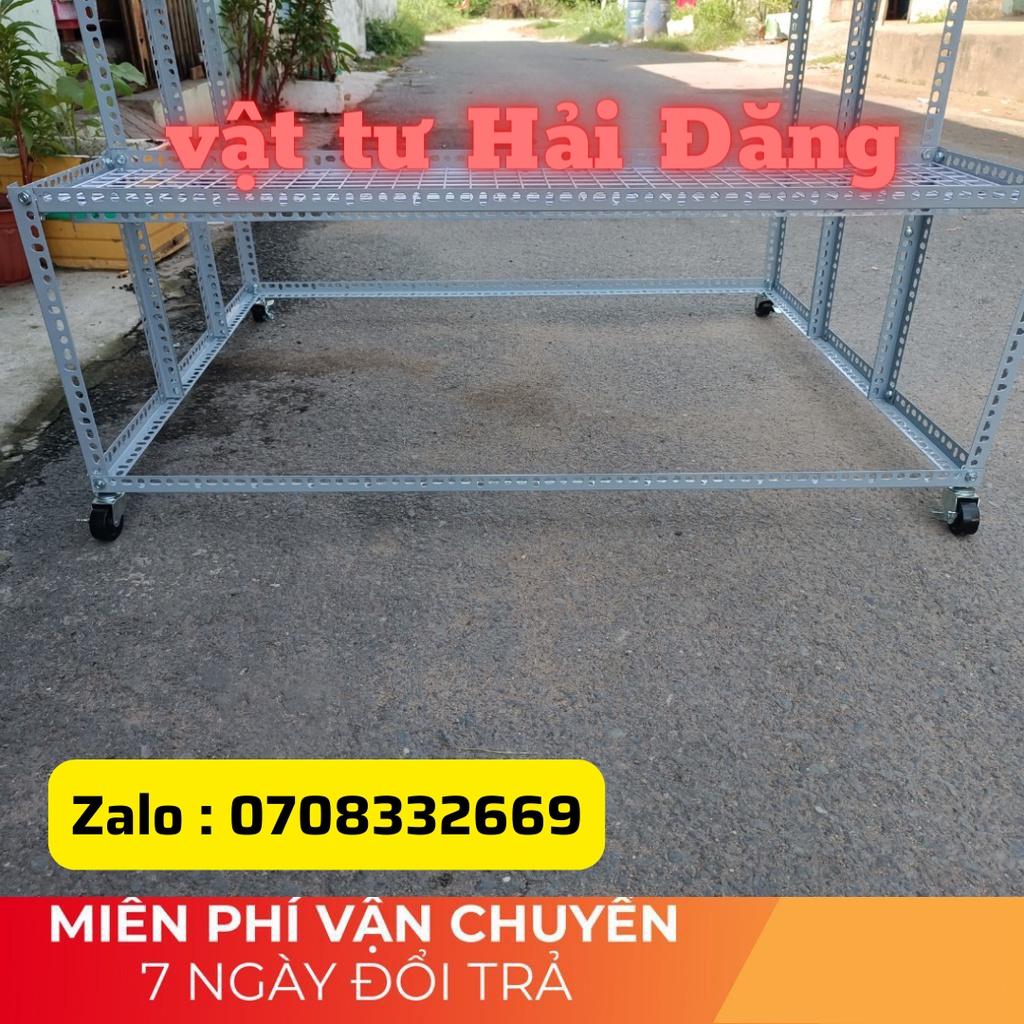 Kệ sắt bậc thang 3 tầng đa năng cao nhiều kích thước,vỉ lưới ô vuông sơn tĩnh điện,kệ sắt v lỗ