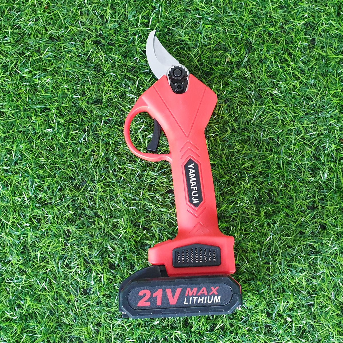 Máy cắt/tỉa cành chạy pin Yamafuji GD2