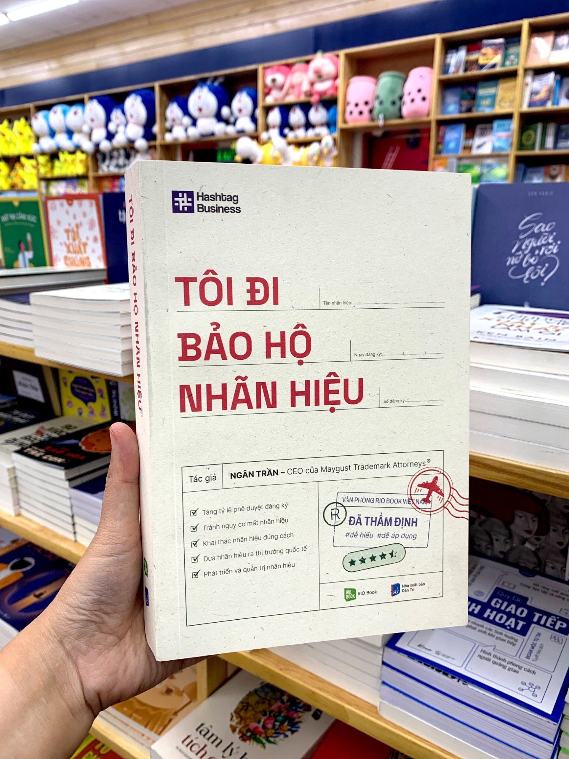 SÁCH MỚI VỀ QUẢN TRỊ THƯƠNG HIỆU - TÔI ĐI BẢO HỘ NHÃN HIỆU
