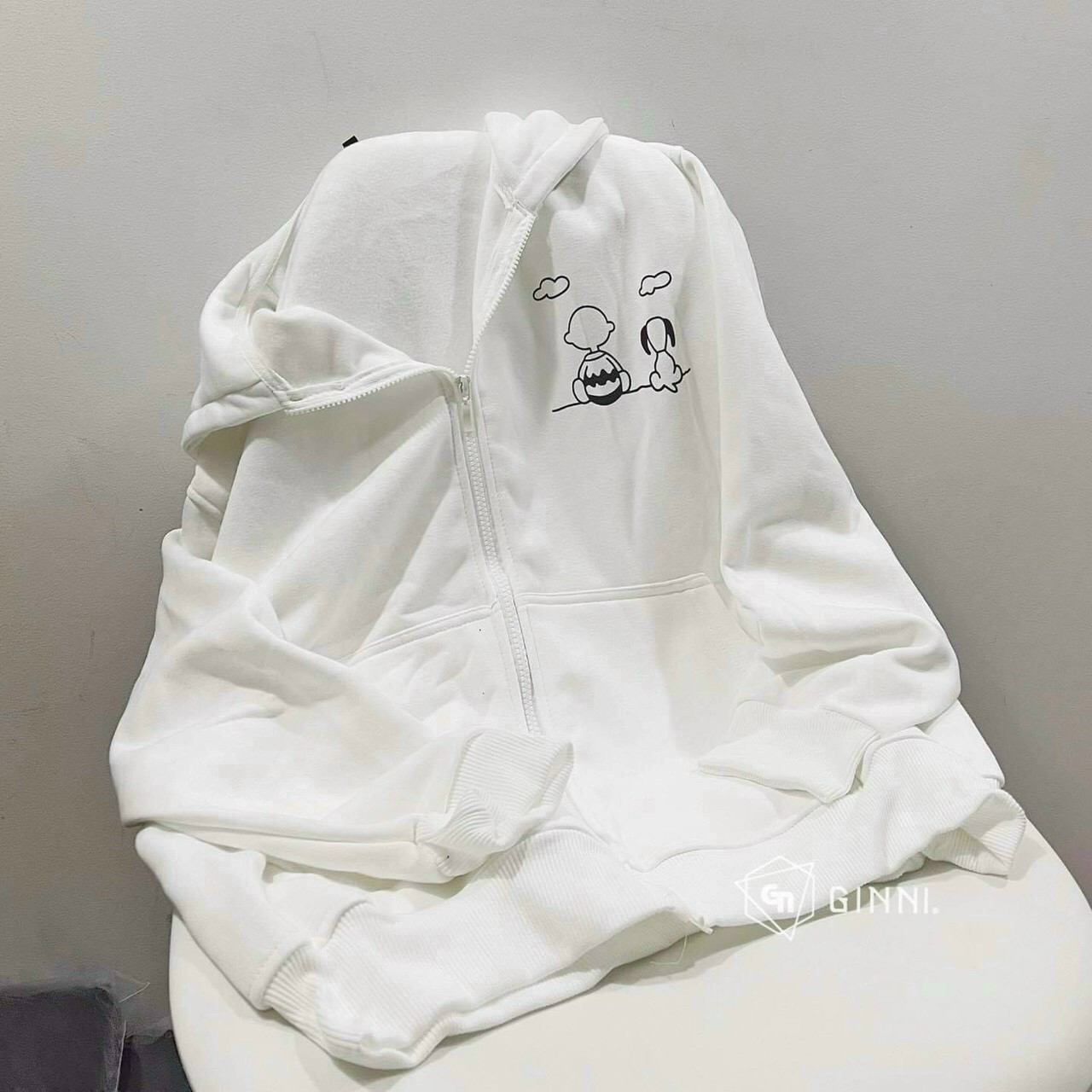 Áo khoác nam nữ Hoodie nỉ trơn Basic in 5D form rộng tay bồng khóa kéo có mũ Ulzzang couple màu đen, trắng, Áo hoodie zip nữ tay phồng chú chó và con người,áo thu đông nữ chất nỉ ngoại dày mịn mũ 2 lớp