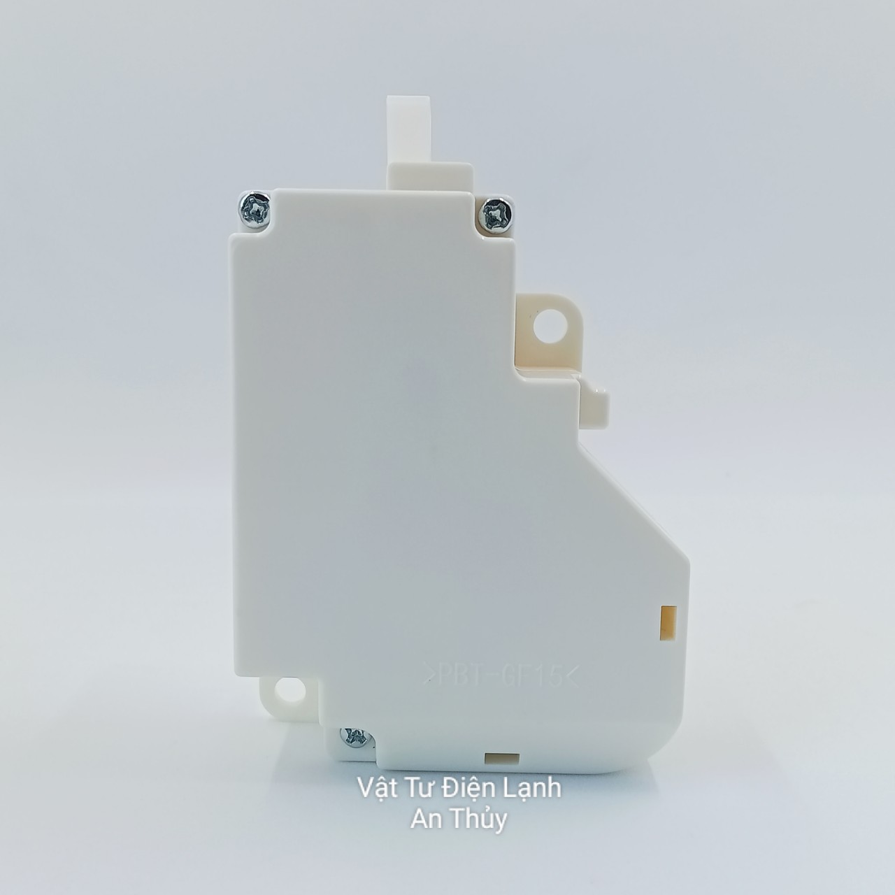 Công tắc khóa cửa máy giặt TOSHIBA cửa trên E89 3 chân 220V RF DLS-30-4