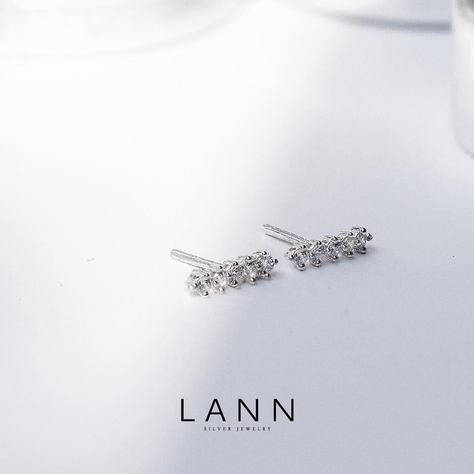 Khuyên dải đá trắng S925 LANN