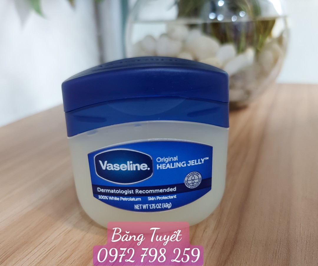 Sáp Dưỡng Ẩm Vaselin e 49g Của Mỹ