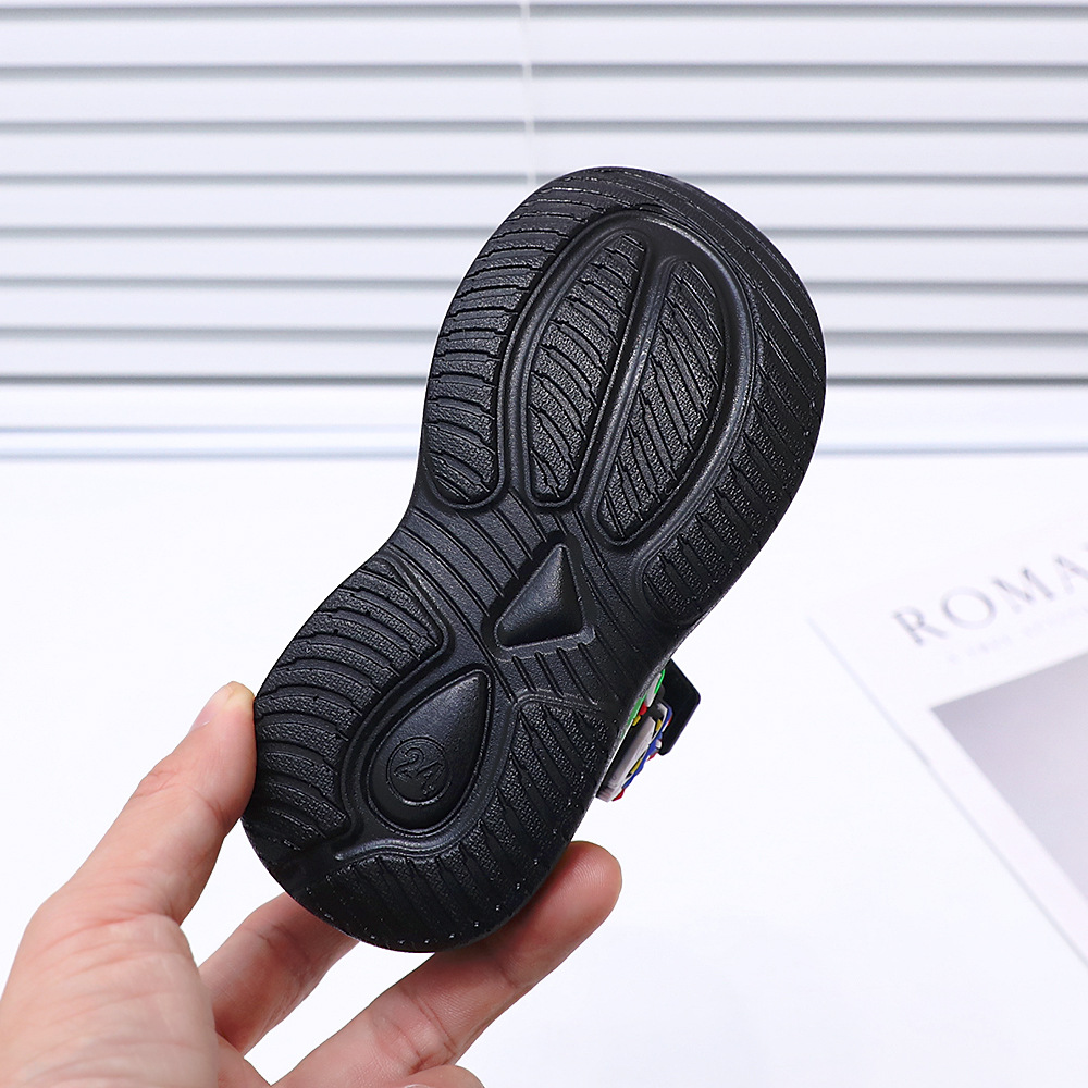 Giày Sandal quai hậu cho bé, giày thể thao siêu nhẹ, êm nhẹ chống trơn có đèn nhấp nháy  – GSD9166