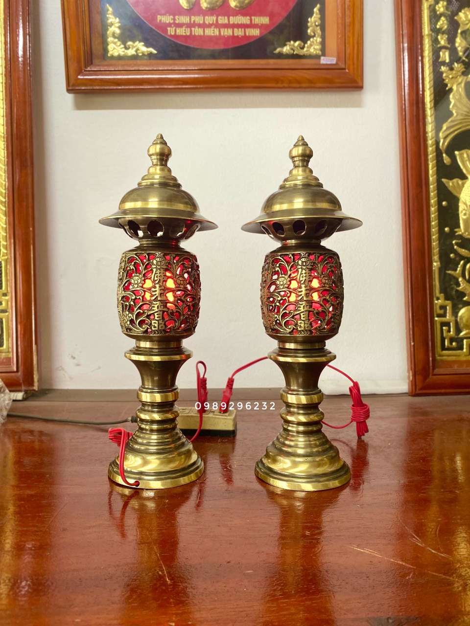 Đôi đèn thờ bằng đồng thau đôi đèn thờ phong thủy màu 2like