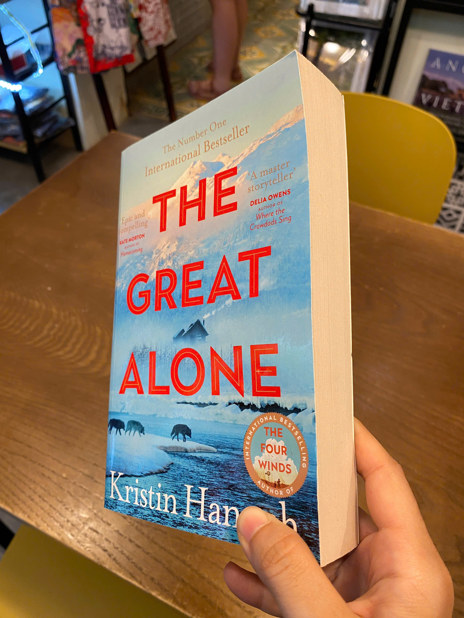 Sách - The Great Alone (International Bestseller) by Kristin Hannah | English Book - Sách Ngoại Văn