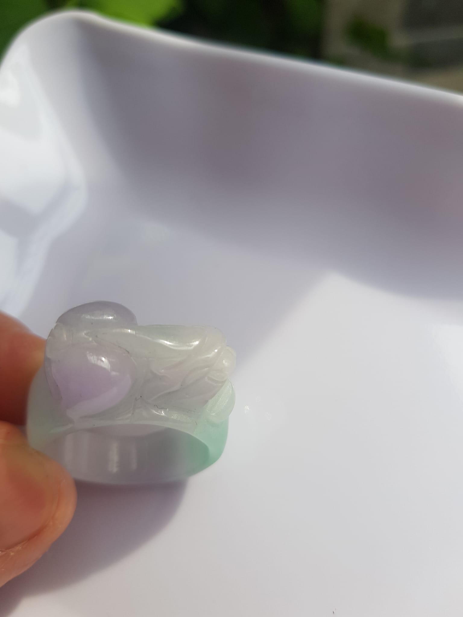 Chiếc Nhẫn Tỳ Hưu Hút Tài Ni 20mm Đá Cẩm Thạch Tự Nhiên Màu Tím Nhẹ Trắng Xanh Ngọc Bóng Đẹp Size Nhẫn đk 20mm x bản 11mm ạ