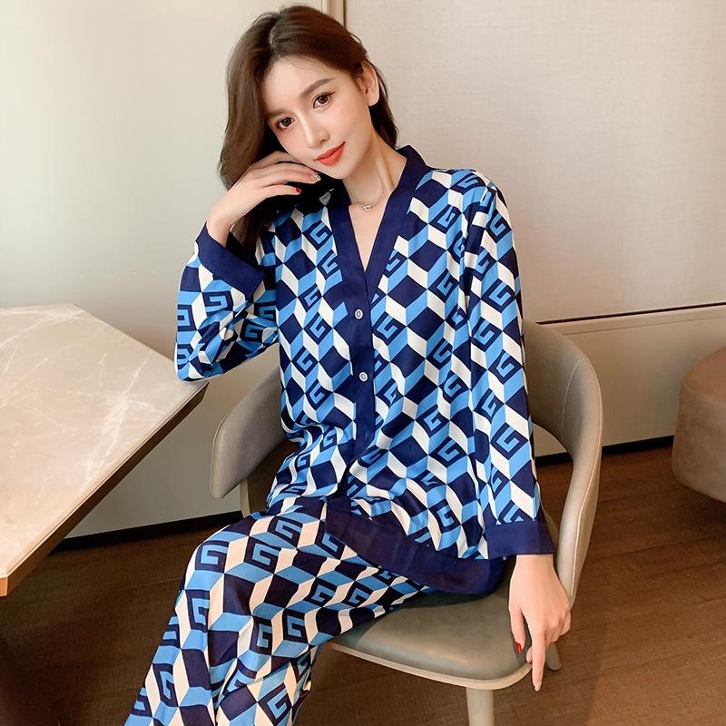 Đồ Bộ Nữ - Bộ Lụa Ngủ Dài Tay Cổ Chéo Cao Cấp Màu Đỏ Đen Xanh Caro Hot 2023 DDLP18