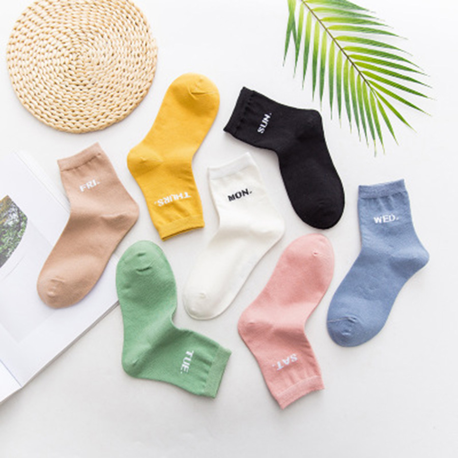 Set vớ tuần 7 ngày cổ trung cho nữ - Hộp đựng