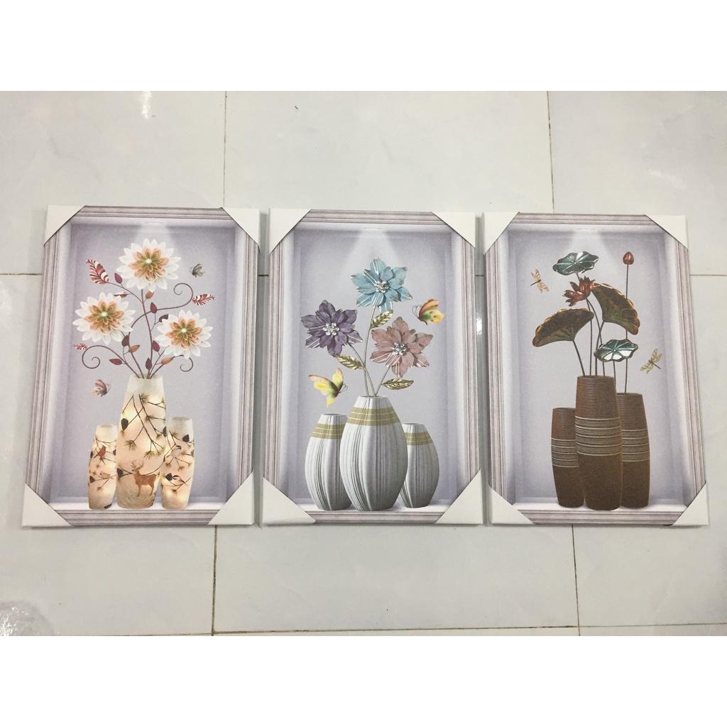 Bộ 3 tranh treo tường HD Bình hoa đẹp HBinh_3D_014 sassy 30 x 45 cm x 3 tranh