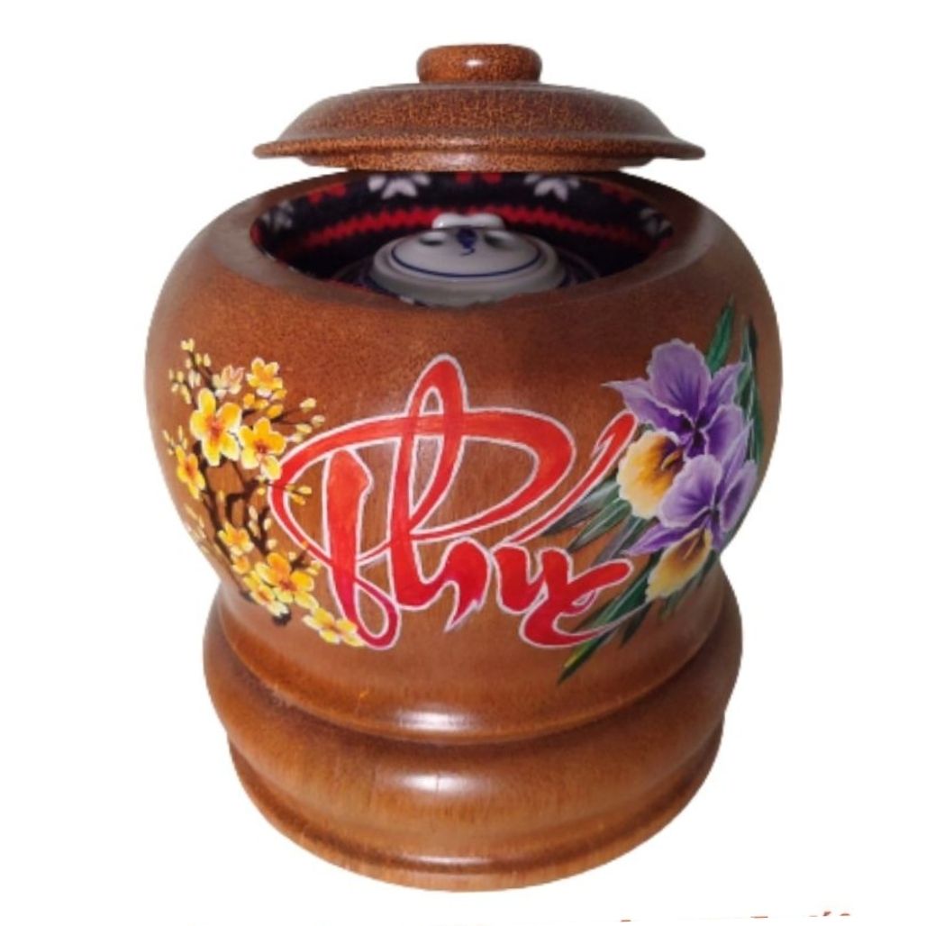 Bộ Bình Trà Gỗ Dừa Hoa Văn Lồng Chữ Thọ Và Bình Trà 700 - 950ml - Sản Phẩm Được Sản Xuất Tại Bến Tre