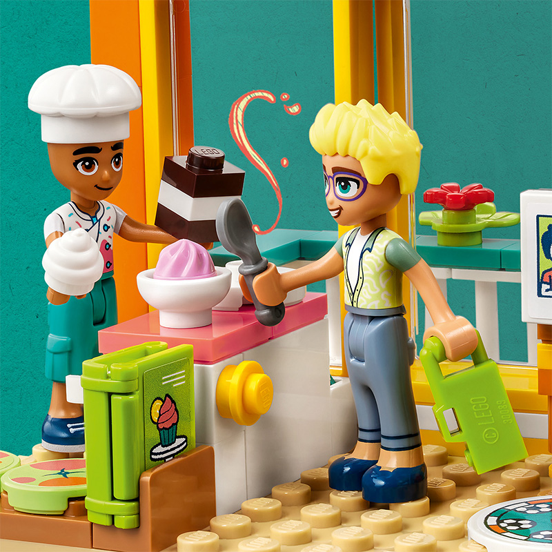 Đồ Chơi LEGO Phòng Ngủ Của Leo 41754