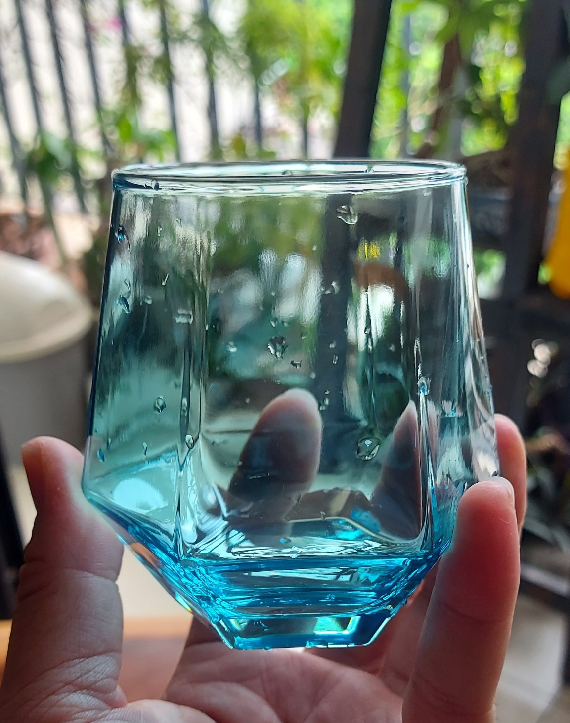 Ly Thủy tinh nhiều mầu sắc sang trọng,phong cách tây âu