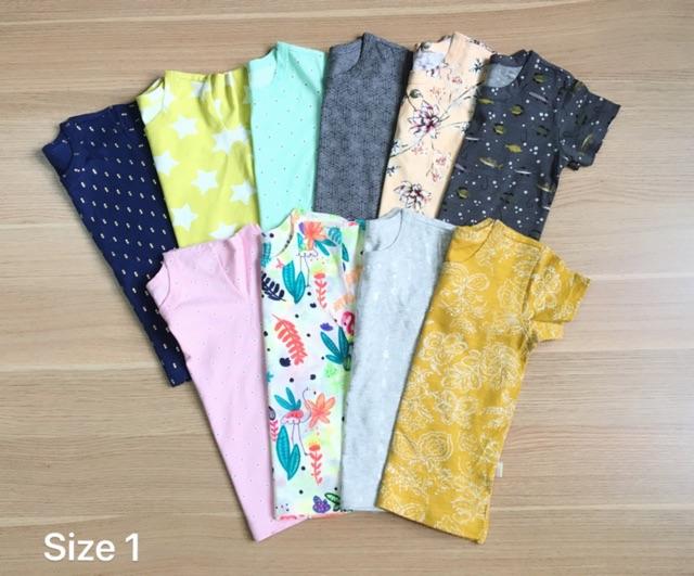 Áo thun hoạ tiết xinh xắn còn size 7-15kg.