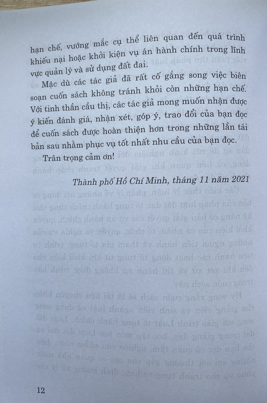 Giải quyết tranh chấp hành chính trong lĩnh vực quản lý đất đai - Phát hiện vi phạm và xử lý vướng mắc (Sách chuyên khảo)