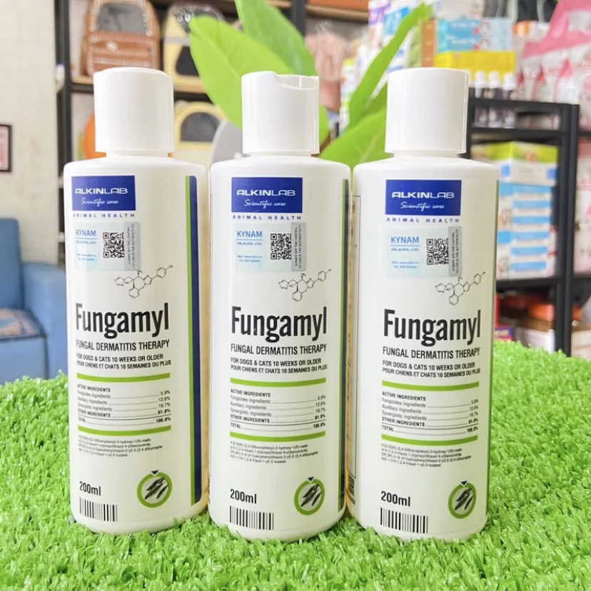 Sữa tắm nấm FUNGAMYL 200ml cho chó mèo