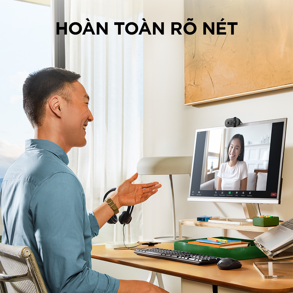 Webcam Full HD Logitech Brio 100 - Cân bằng ánh sáng, Mic, Màn chập, USB-A - Hàng Chính Hãng - Bảo Hành 12 Tháng 