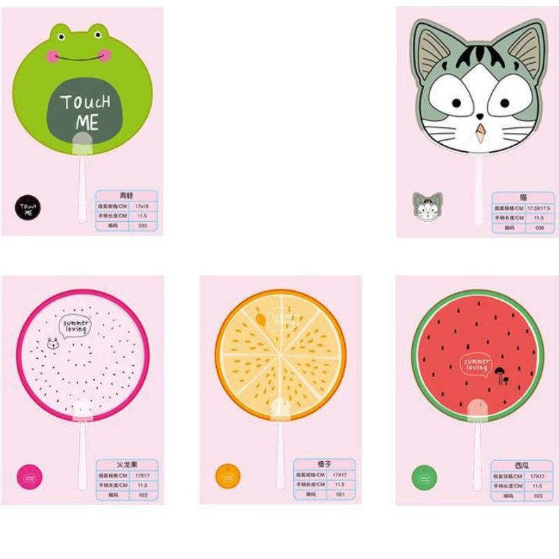 Quạt nhựa cầm tay kute Duashop