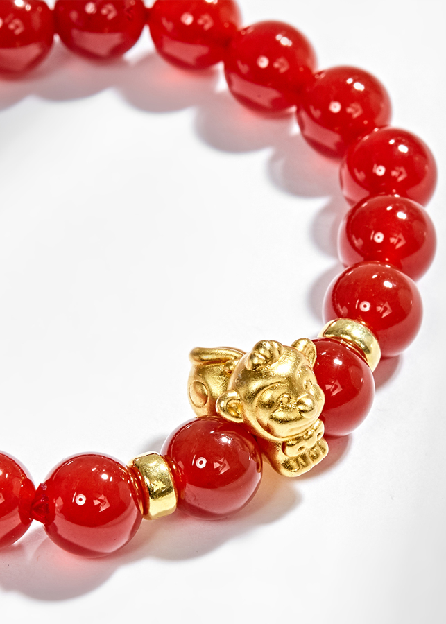 Vòng Tay Đá Mã Não Đỏ Charm Tuổi Thân Bạc Mạ Vàng 24K Ngọc Quý Gemstones