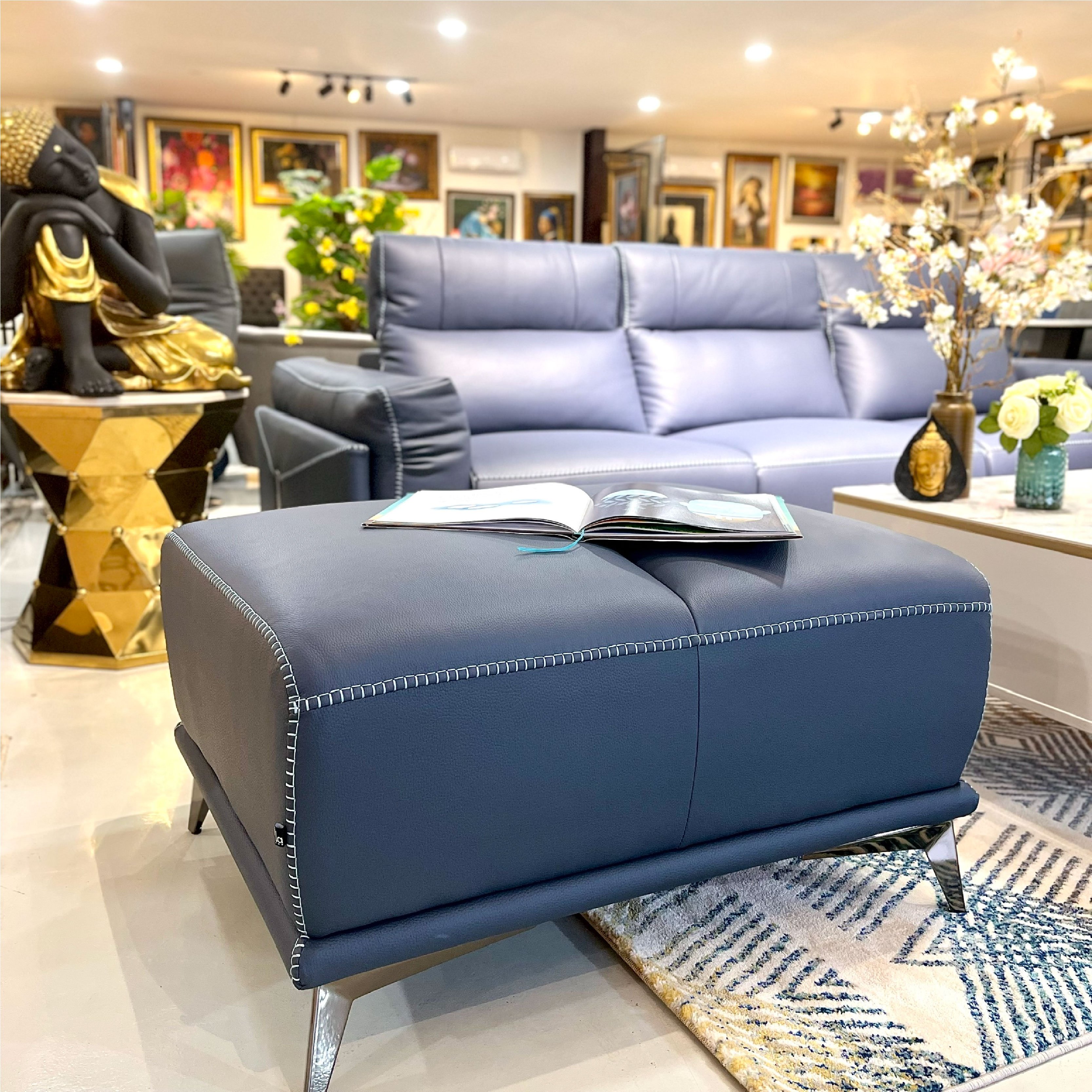 Đôn Sofa Da Bò Tiếp Xúc 1927 Xanh Navy Alila