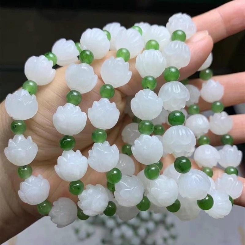 Vòng Đeo Tay Chạm Hoa Sen Đá Bạch Ngọc Kết Hợp Hạt Đá Ngọc Bích