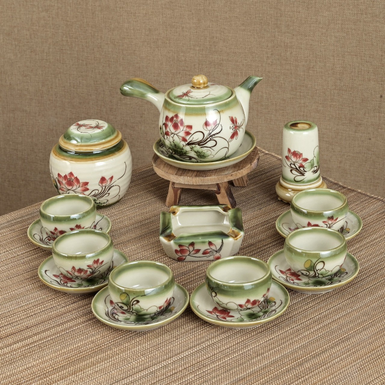 Ấm chén Bát Tràng_Bộ bình trà quai ngang vẽ trúc xanh men , đào & phụ kiện