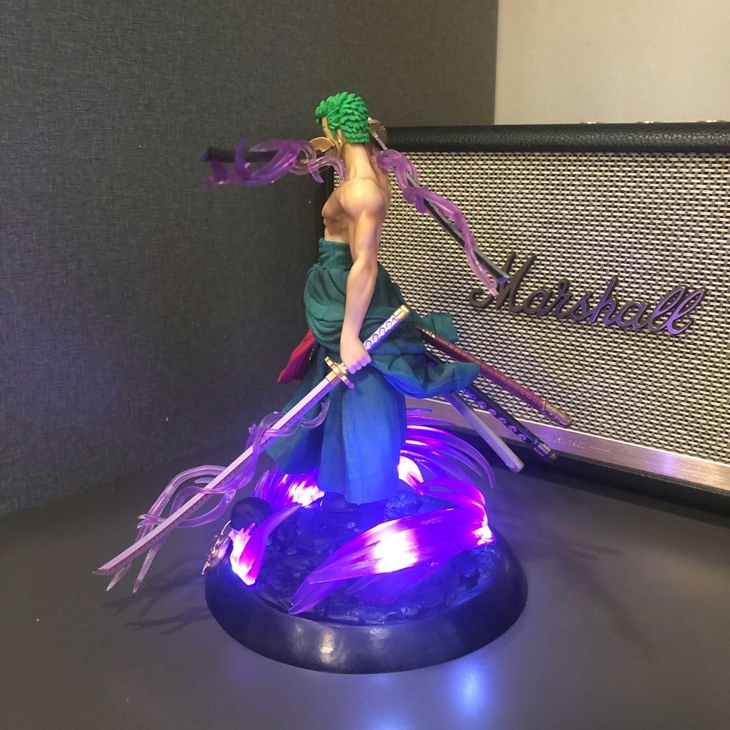 Figure / Mô hình Zoro 21 cm có LED