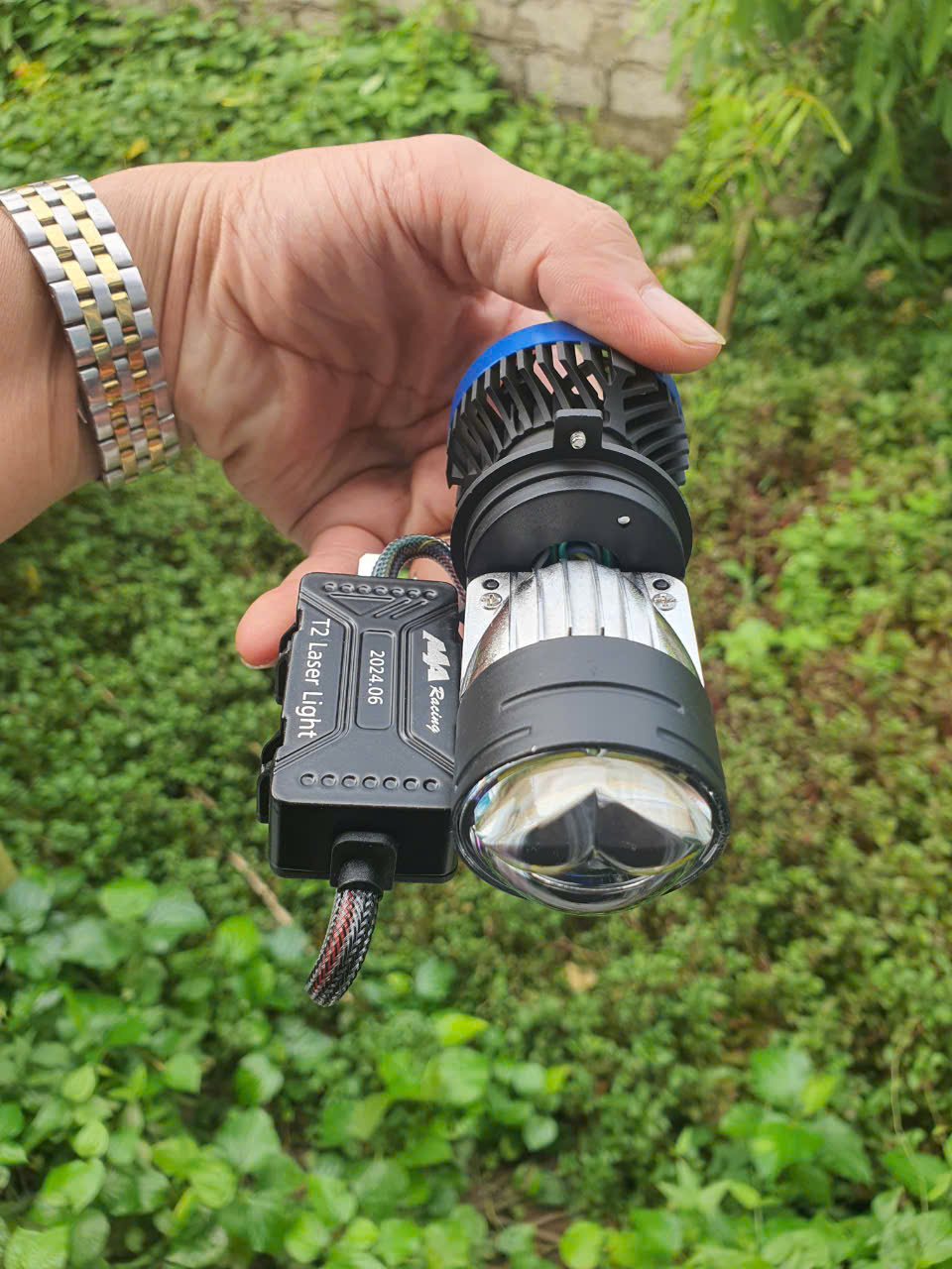 Đèn Pha Bi Led T2 Laser MA Racing bản mới 2024 80W có trợ pha laser tâm vàng sáng mạnh